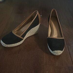 Nurture 7.5 black suede material and tan leather espadrille wedges.